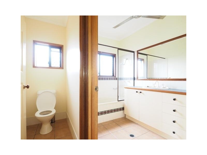 4 Ebony Street, Redlynch QLD 4870