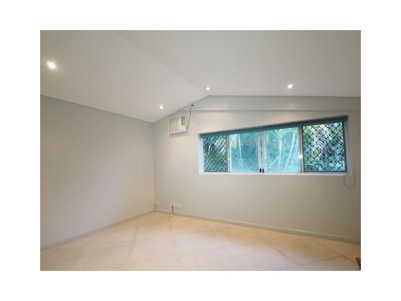 4 Ebony Street, Redlynch QLD 4870