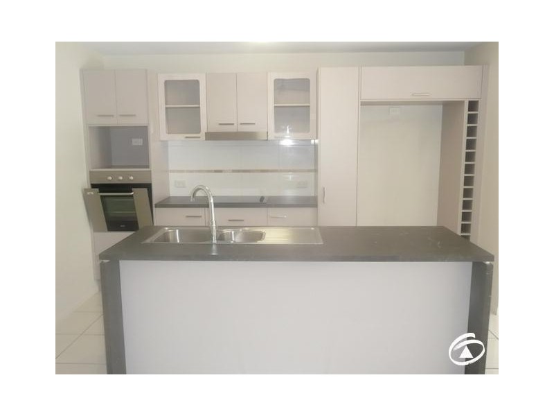 6/9-11 McLean Street, Cairns North QLD 4870