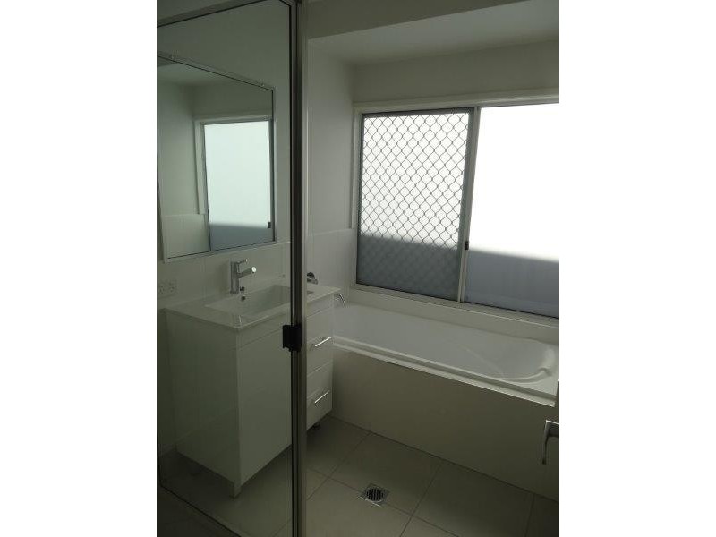 13 Munburra Parade, Smithfield QLD 4878