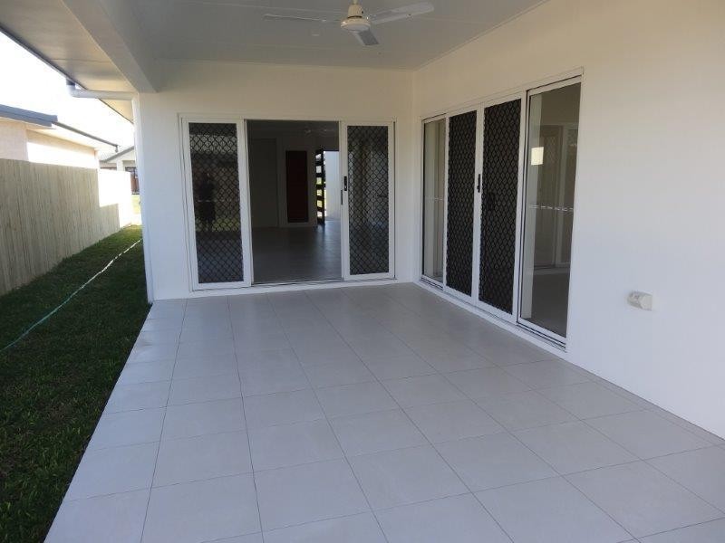 13 Munburra Parade, Smithfield QLD 4878