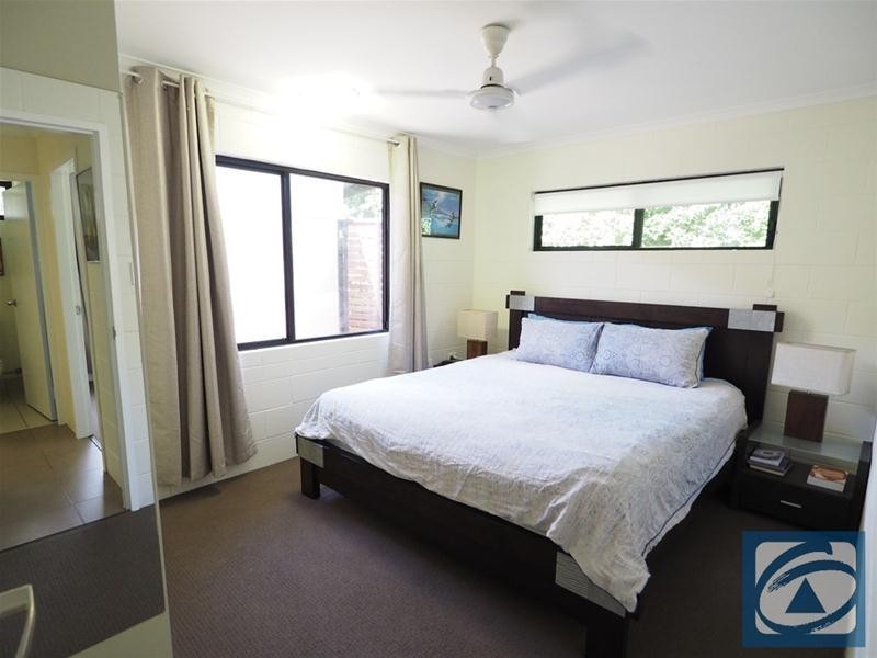 25 Mulligan Street, Manoora QLD 4870