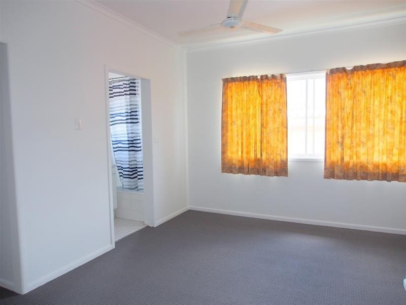 2/33 Balaclava Road, Earlville QLD 4870