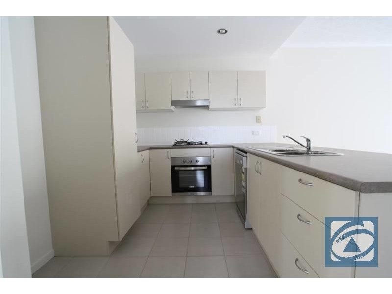 2/111-113 Martyn Street, Parramatta Park QLD 4870