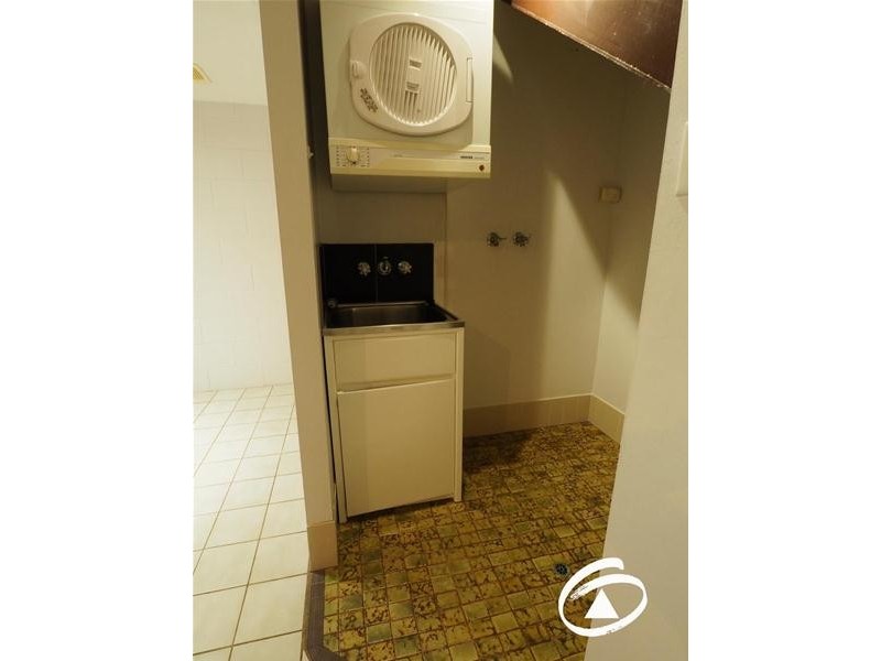 8/323 Mcleod Street, Cairns North QLD 4870