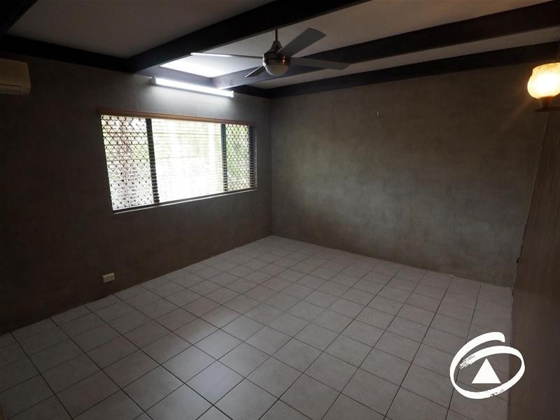 8/323 Mcleod Street, Cairns North QLD 4870