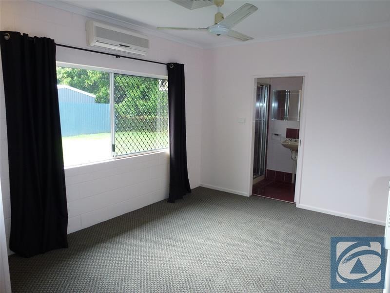 8 Loridan Drive, Brinsmead QLD 4870