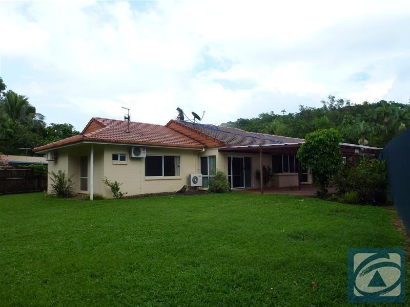 8 Loridan Drive, Brinsmead QLD 4870