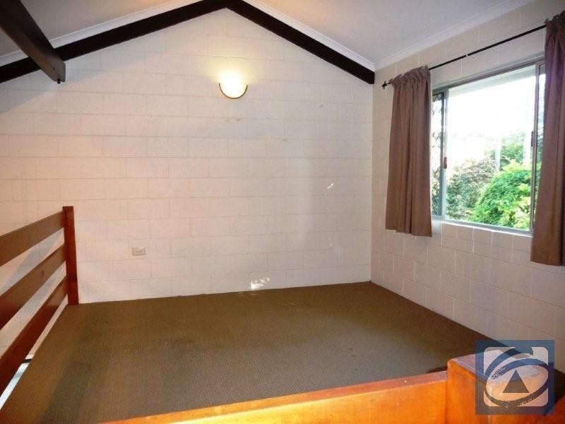 5/6 Crathern Close, Edge Hill QLD 4870