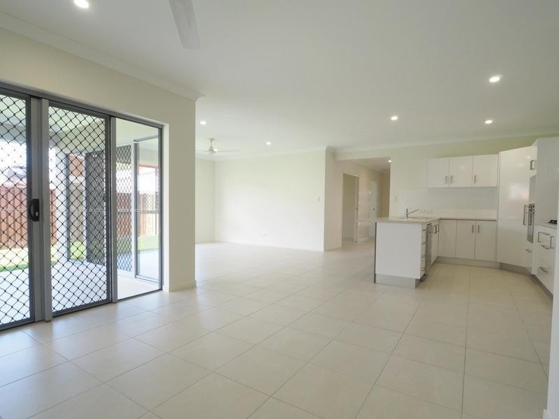 9 Bluecove Circuit, Trinity Park QLD 4879