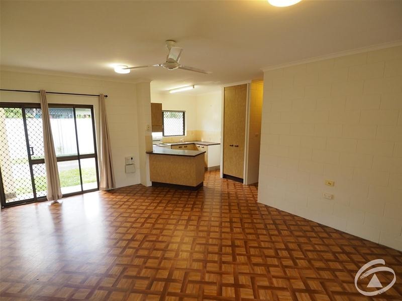 2/18 Turner  Street, Whitfield QLD 4870