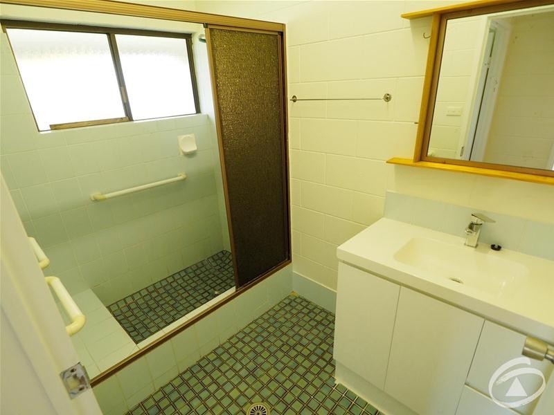 2/18 Turner  Street, Whitfield QLD 4870