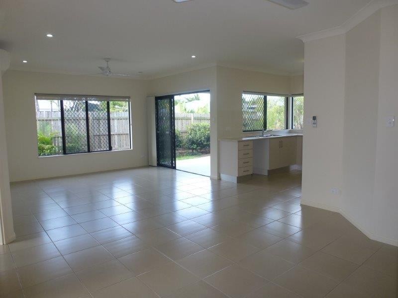 16/21-29 Giffin Road, White Rock QLD 4868