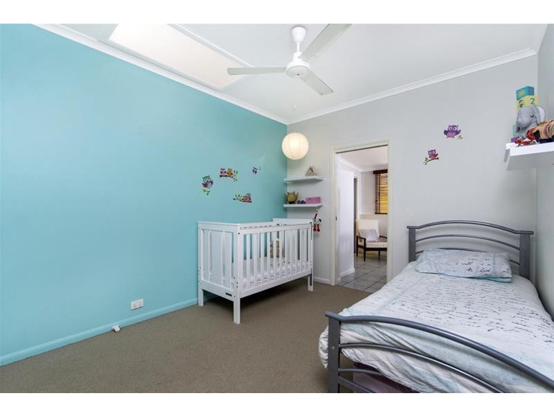 15 Granite Close, Brinsmead QLD 4870