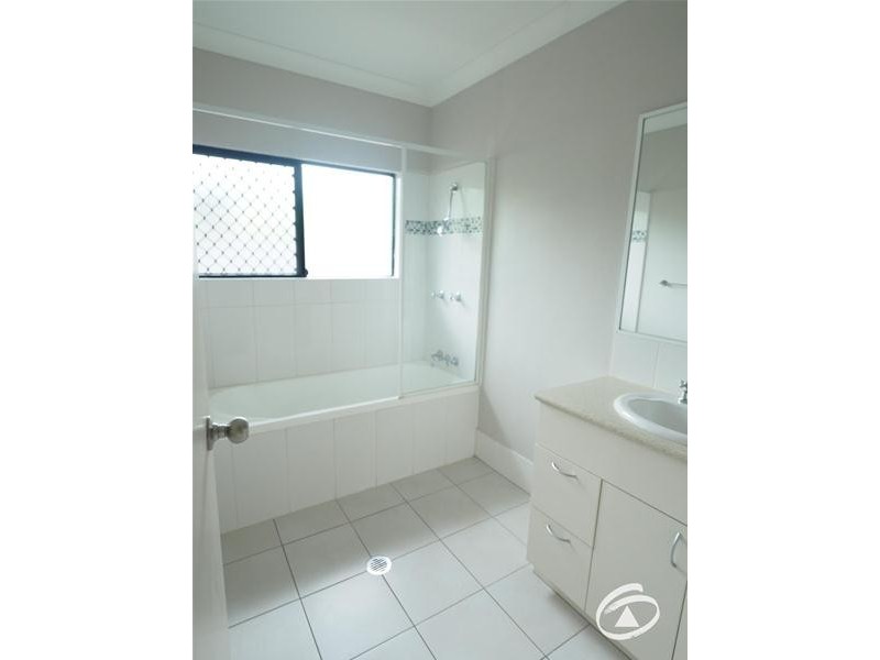 9 Petrie Close, Kewarra Beach QLD 4879