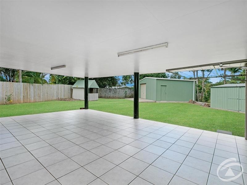14 Pera Close, Bentley Park QLD 4869