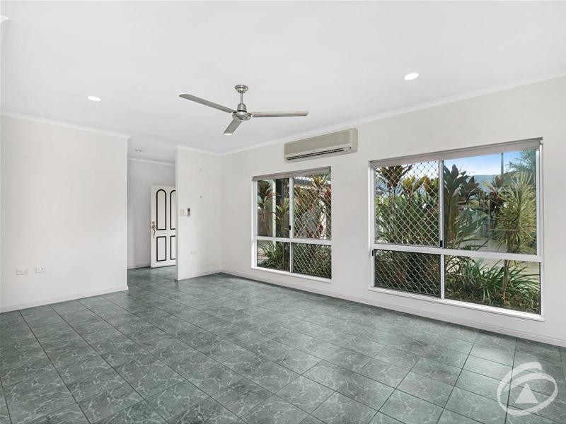 14 Pera Close, Bentley Park QLD 4869