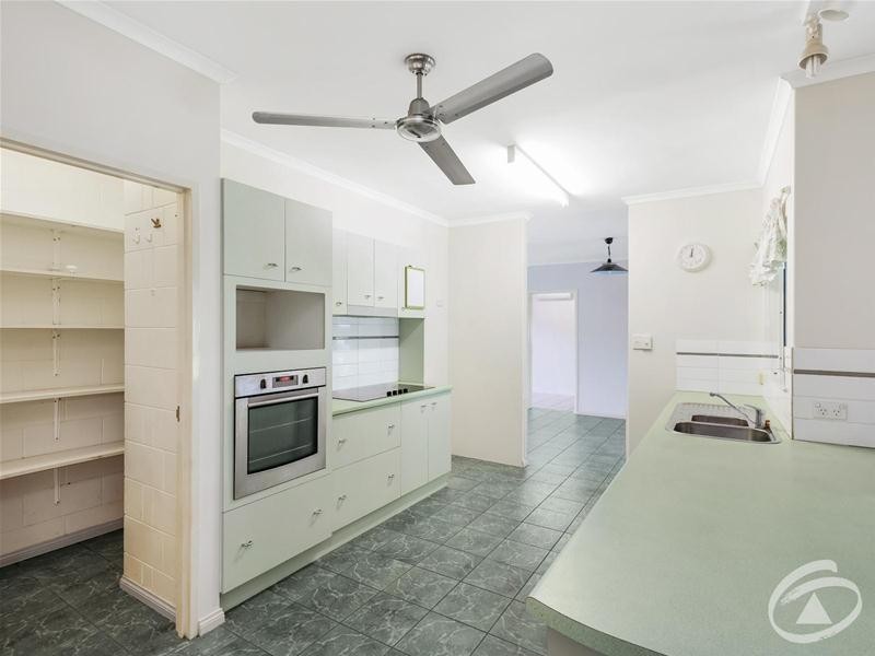 14 Pera Close, Bentley Park QLD 4869
