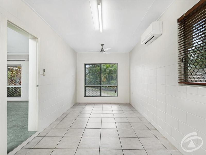 14 Pera Close, Bentley Park QLD 4869