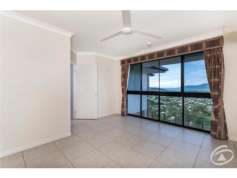18 The Peak, Brinsmead QLD 4870