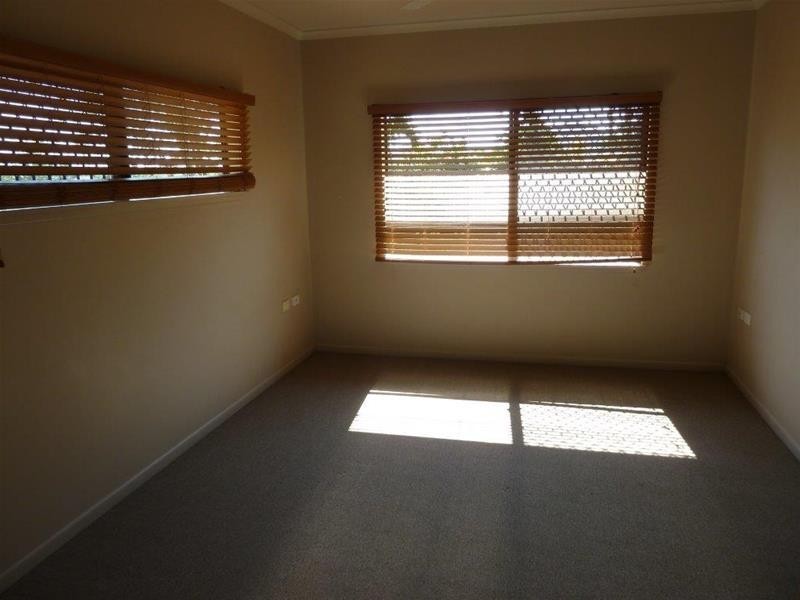 14 Russelia Street, Redlynch QLD 4870