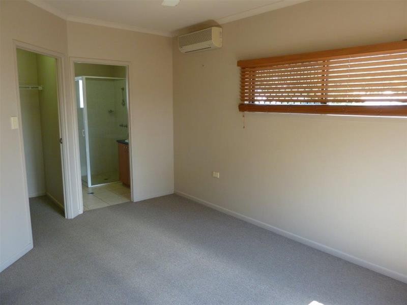 14 Russelia Street, Redlynch QLD 4870