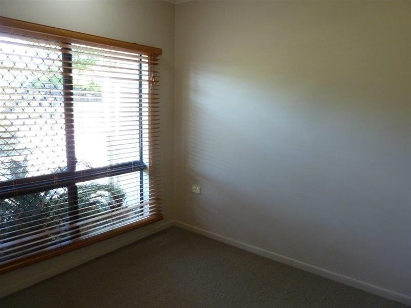 14 Russelia Street, Redlynch QLD 4870