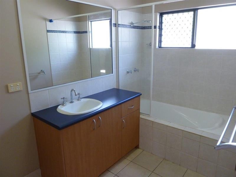 14 Russelia Street, Redlynch QLD 4870