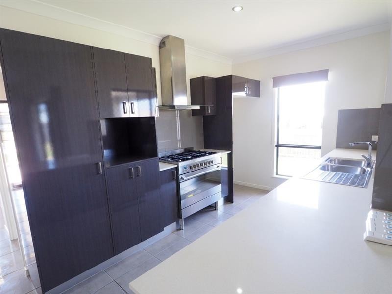 17 Anson Street, Bentley Park QLD 4869