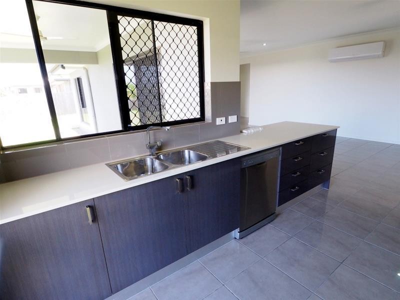 17 Anson Street, Bentley Park QLD 4869