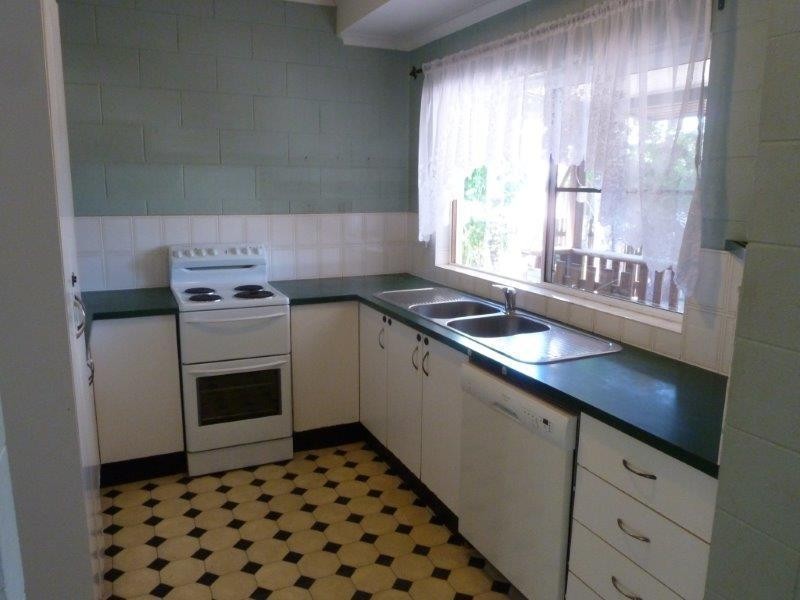 14 Kamala Street, Redlynch QLD 4870