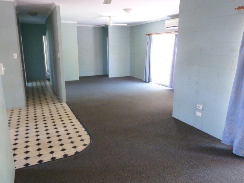 14 Kamala Street, Redlynch QLD 4870