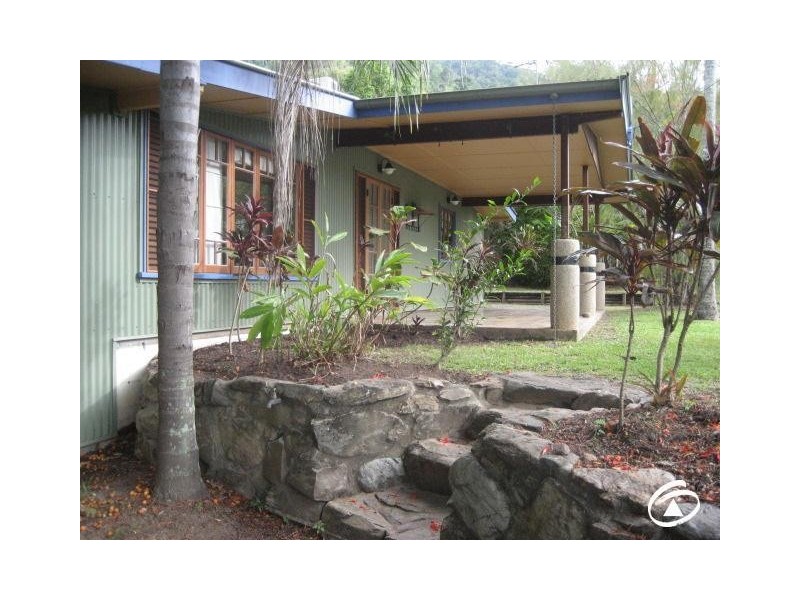 15 Dalziel Street, Stratford QLD 4870