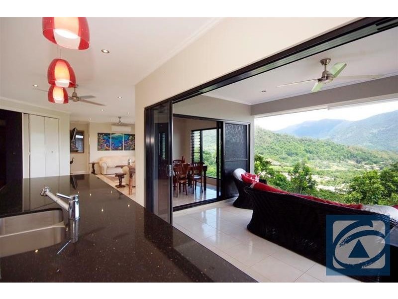 17 The Peak Road, Brinsmead QLD 4870