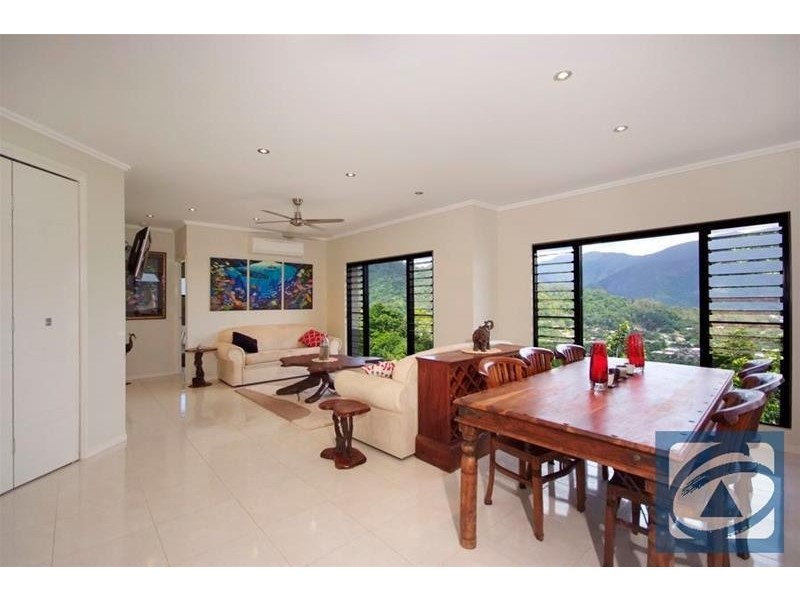 17 The Peak Road, Brinsmead QLD 4870