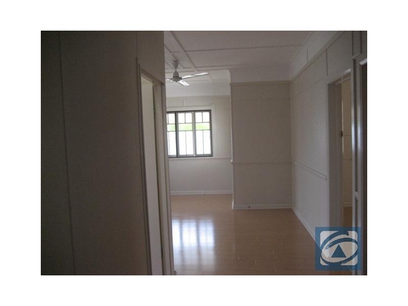 293 McLeod Street, Cairns North QLD 4870