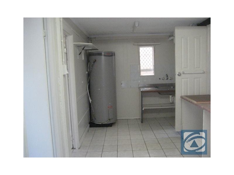 293 McLeod Street, Cairns North QLD 4870