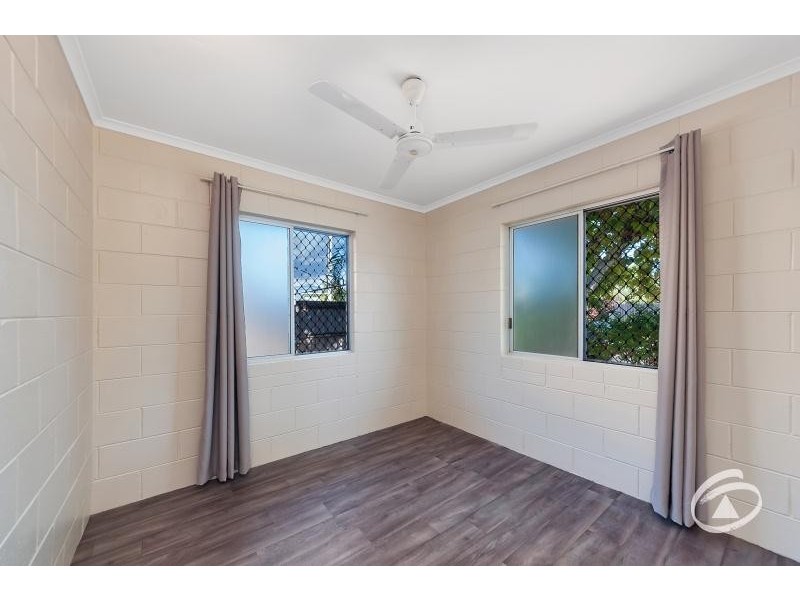 2/131 Aumuller Street, Bungalow QLD 4870
