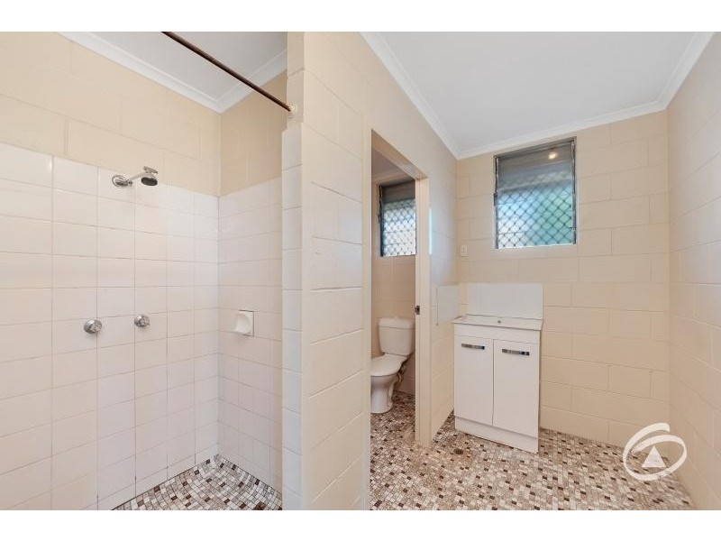 2/131 Aumuller Street, Bungalow QLD 4870