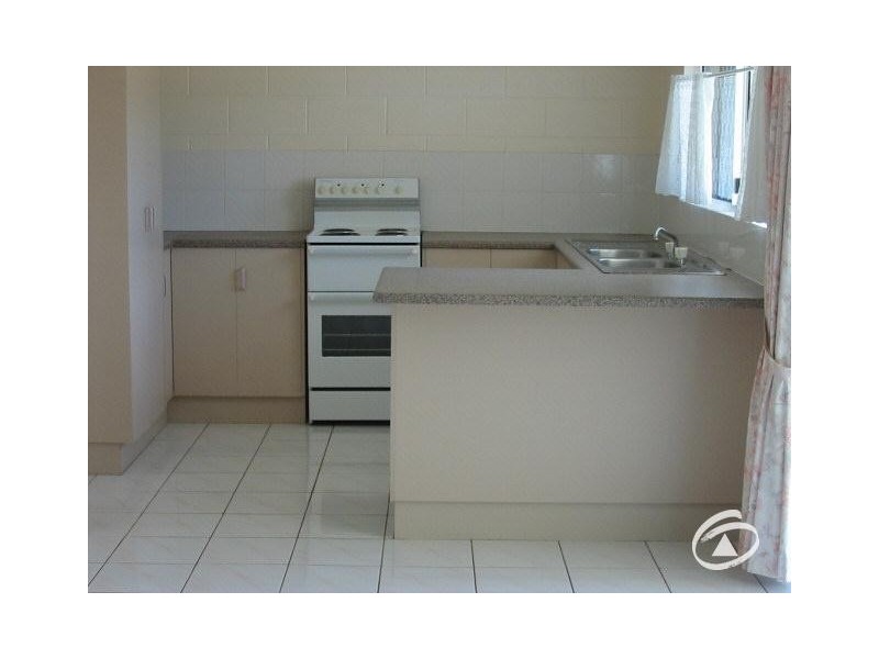 8 Mangano Close, Brinsmead QLD 4870