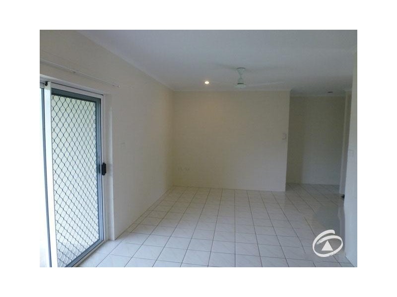 8 Mangano Close, Brinsmead QLD 4870