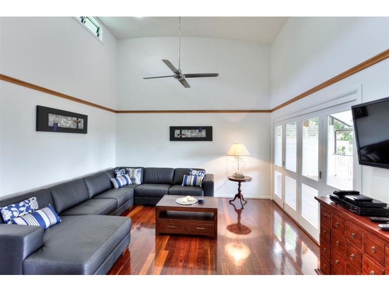 6 Fitch Court, Stratford QLD 4870