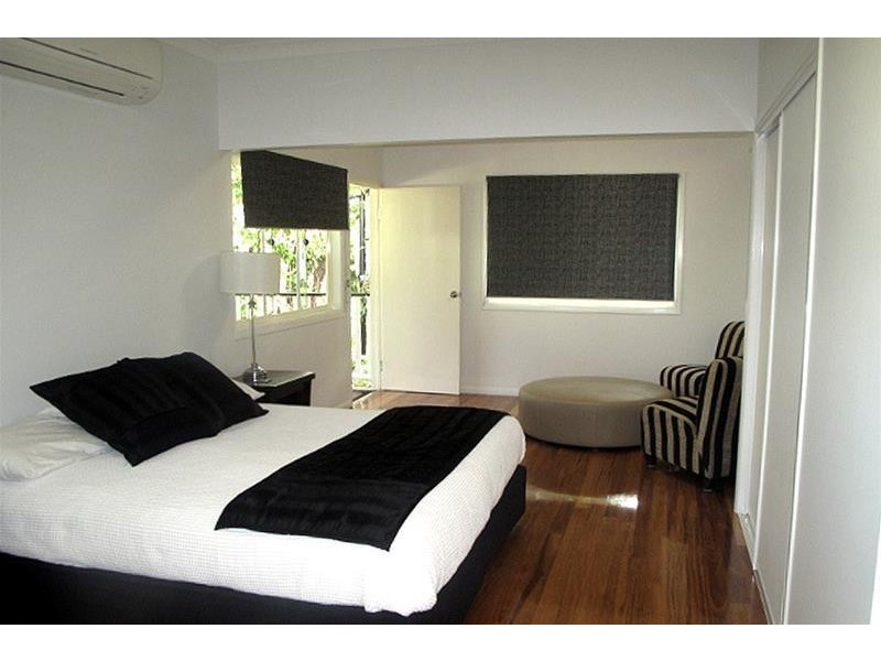 6 Fitch Court, Stratford QLD 4870