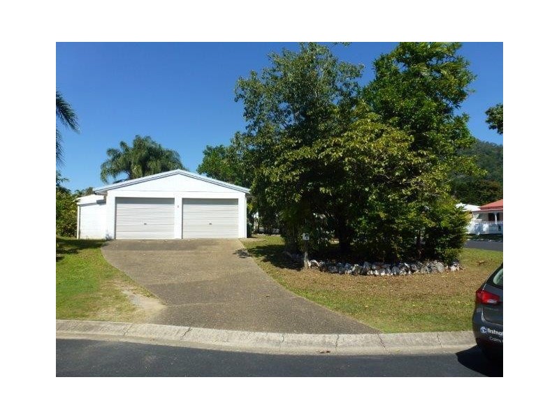 2 Mein Close, Brinsmead QLD 4870