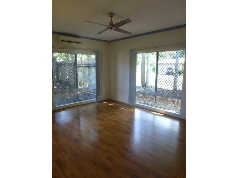 2 Mein Close, Brinsmead QLD 4870