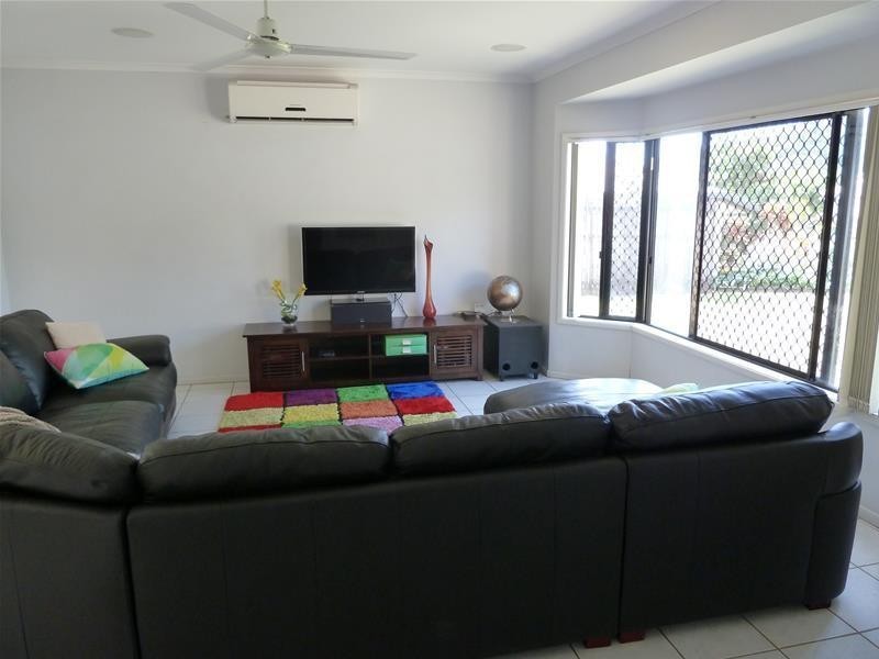 49 West Parkridge Drive, Brinsmead QLD 4870