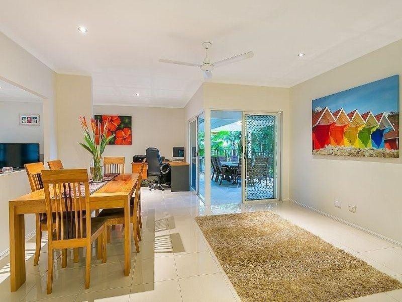 37 Summer Hill Drive, Mooroobool QLD 4870