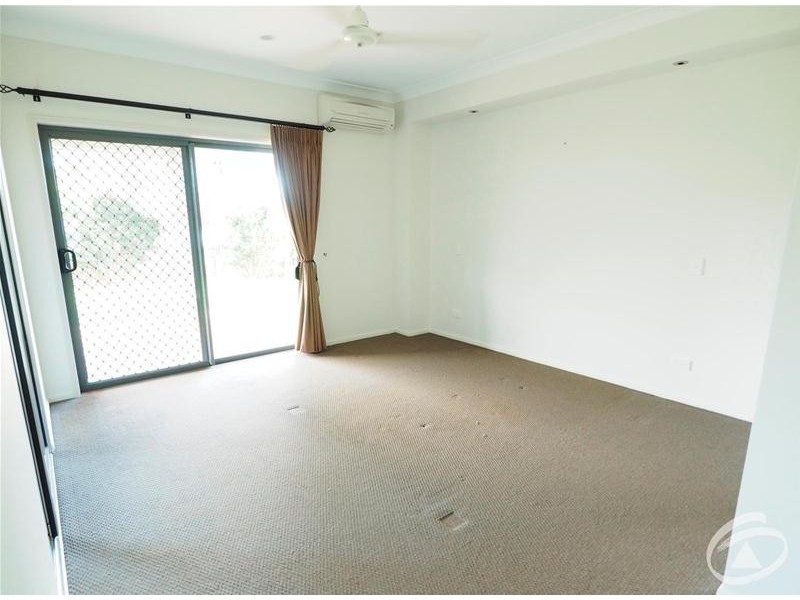 15 Elphinstone Street, Kanimbla QLD 4870