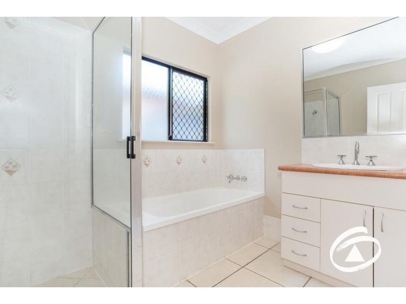 10 Tribulation Close, Kewarra Beach QLD 4879