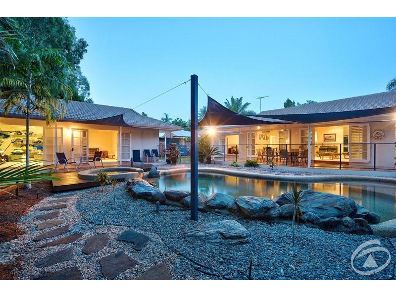 25 Gibson Close, Clifton Beach QLD 4879